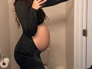 WebCAM of CurvvyKatherine