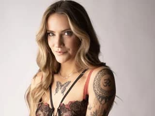 WebCAM de LavenderLiv18