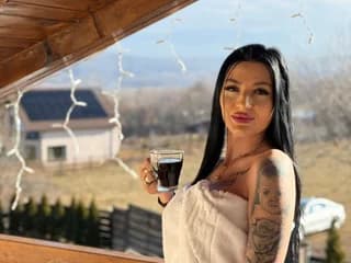 WebCAM von arianatattoos